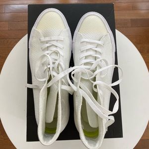 Converse Ctas Flyknit high top US M 8.5/ W 10.5